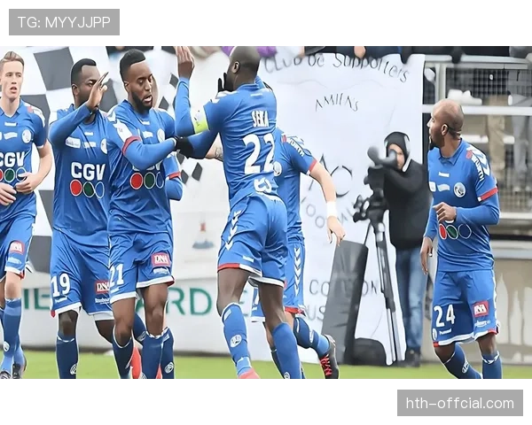 经济视角:法甲中游球队如何通过培养和出售年轻球员维持运营健康 经济视角:法甲中游球队如何通过培养和出售年轻球员维持运营健康